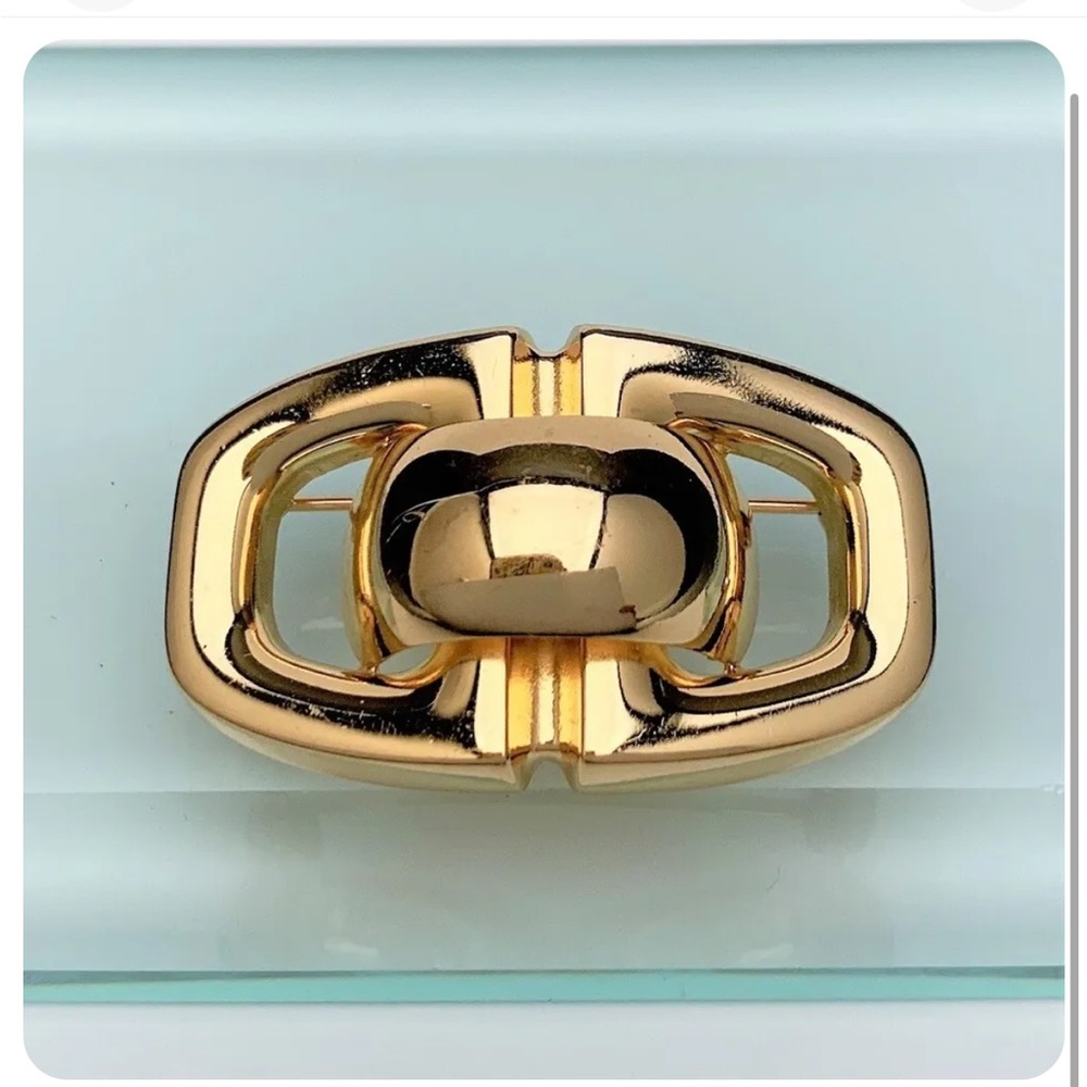 CHRISTIAN DIOR 1970s Germany CD logo gold brooch pin